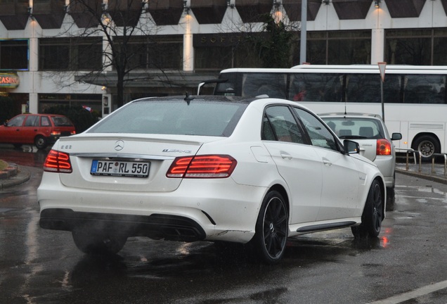 Mercedes-Benz E 63 AMG S W212