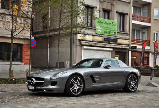 Mercedes-Benz SLS AMG