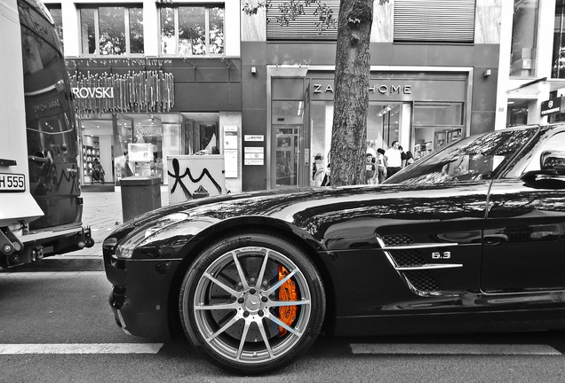 Mercedes-Benz SLS AMG