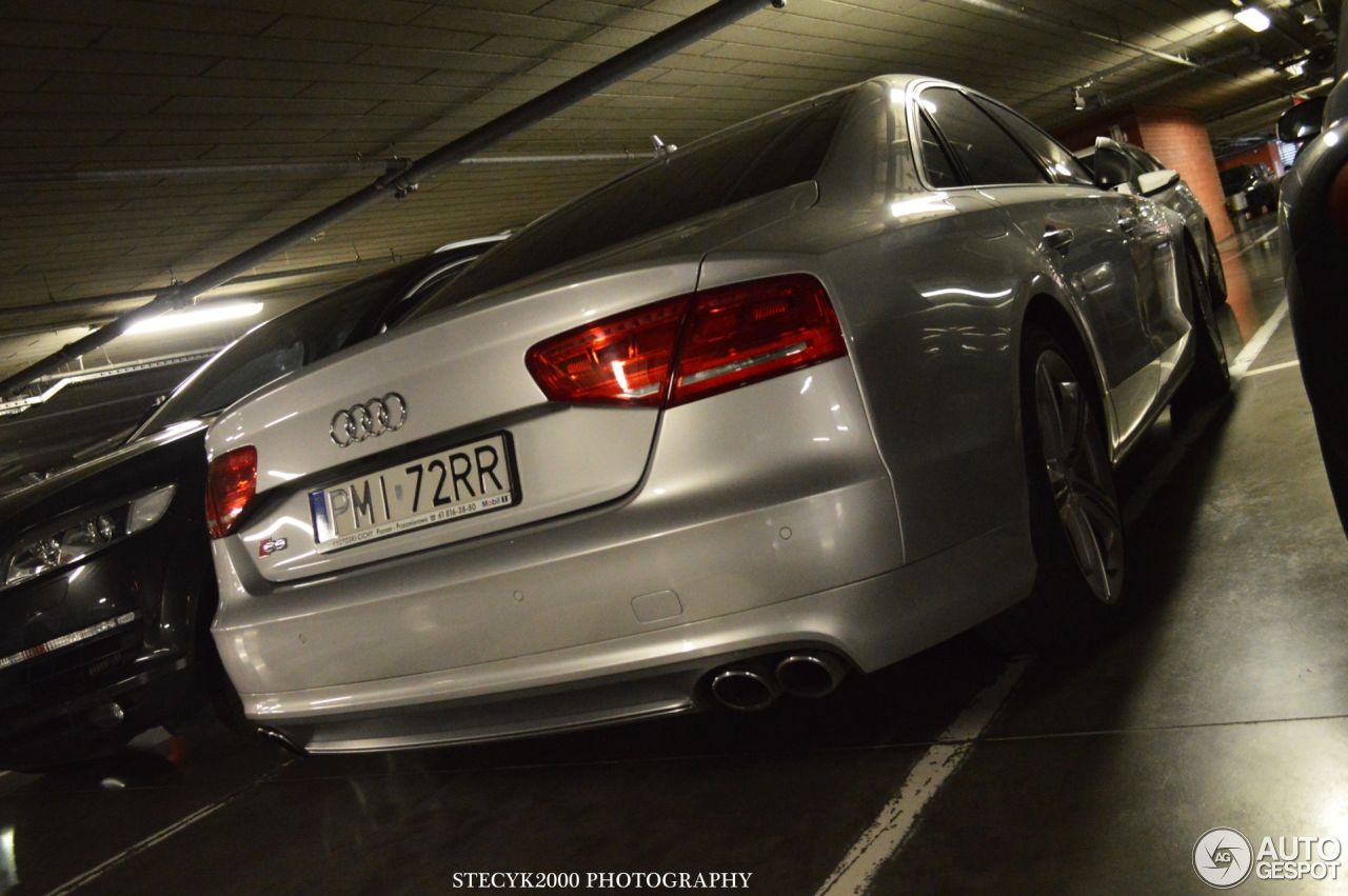 Audi S8 D4