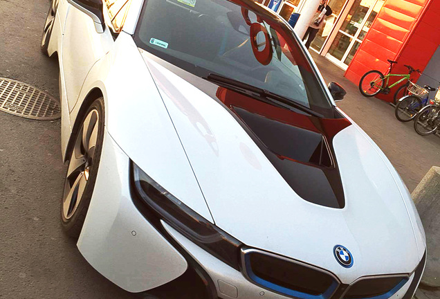 BMW i8