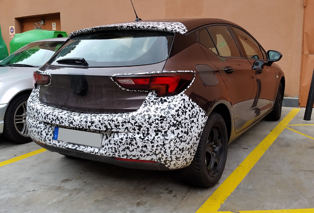 Opel Astra 2016