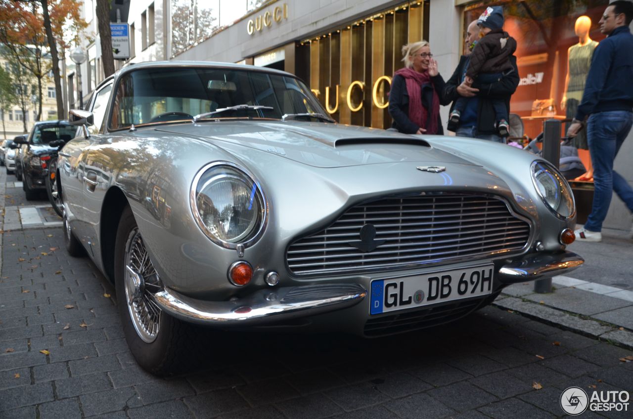 Aston Martin DB6 MKI