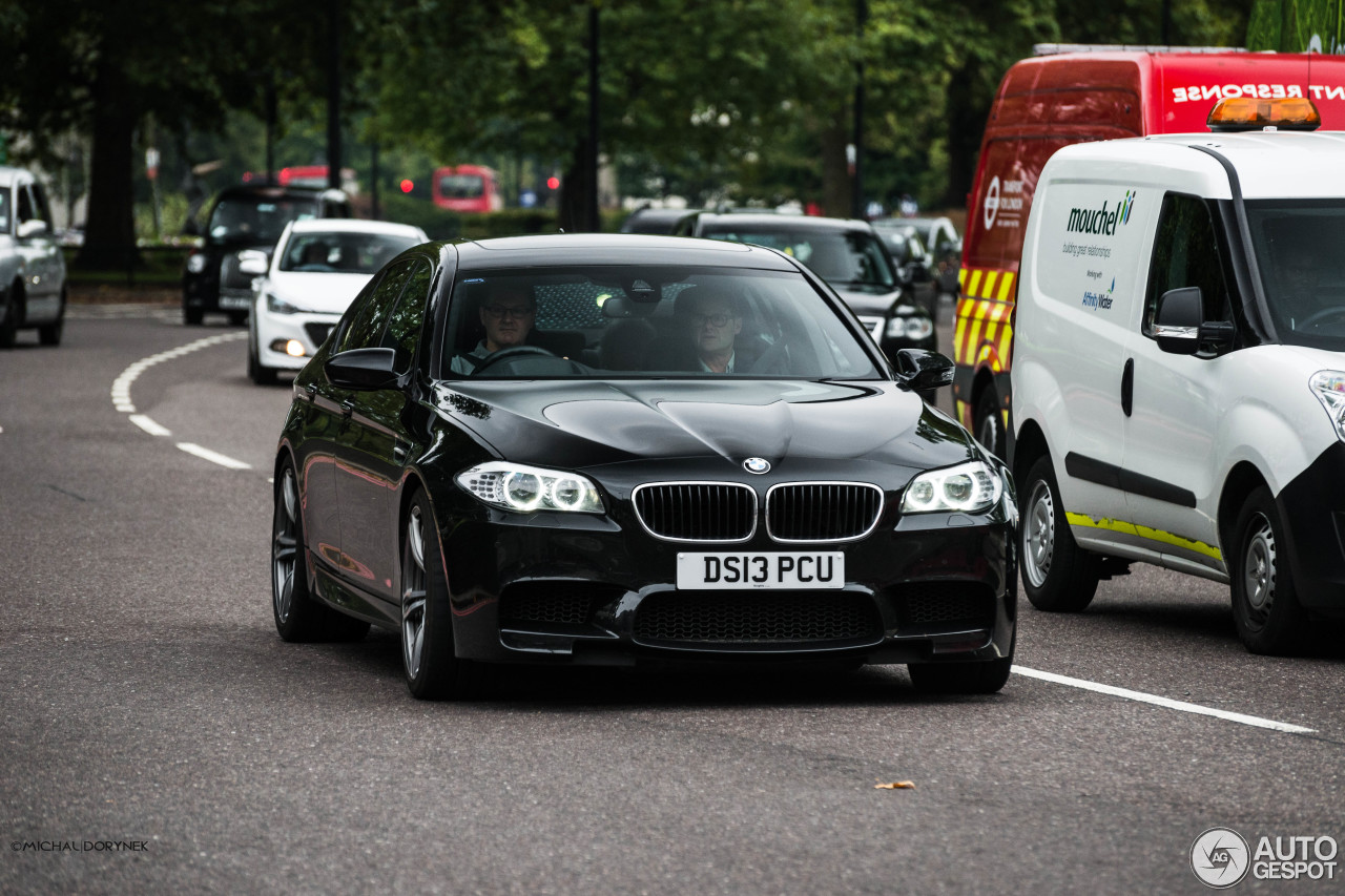 BMW M5 F10 2011