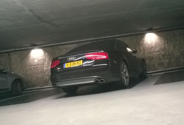 Audi S8 D4