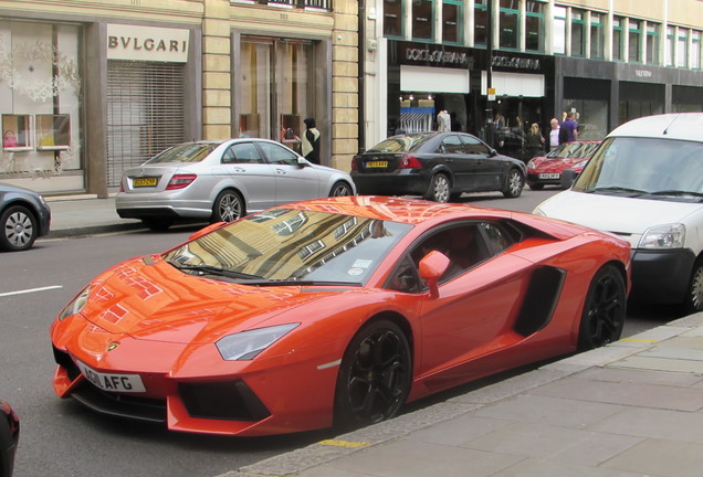 Lamborghini Aventador LP700-4