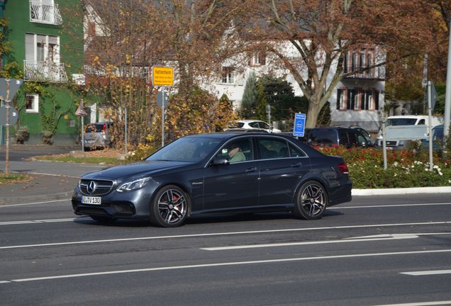 Mercedes-Benz E 63 AMG S W212