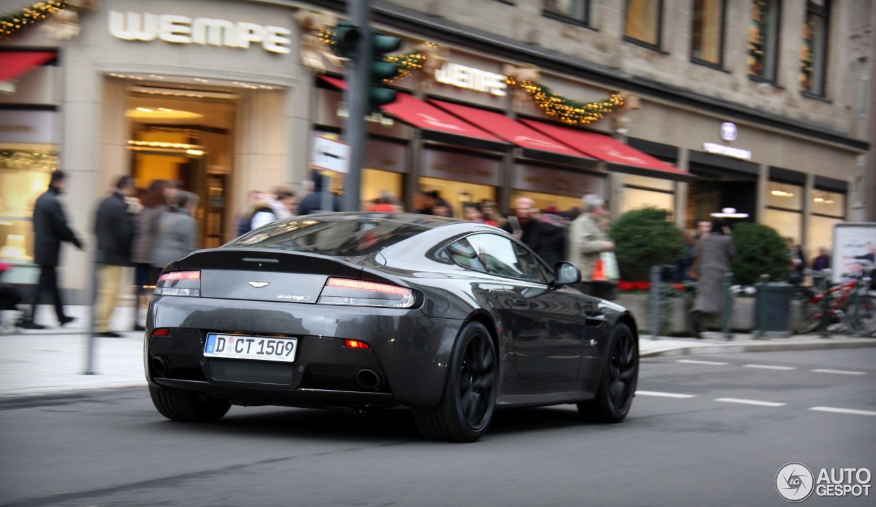 Aston Martin V12 Vantage S