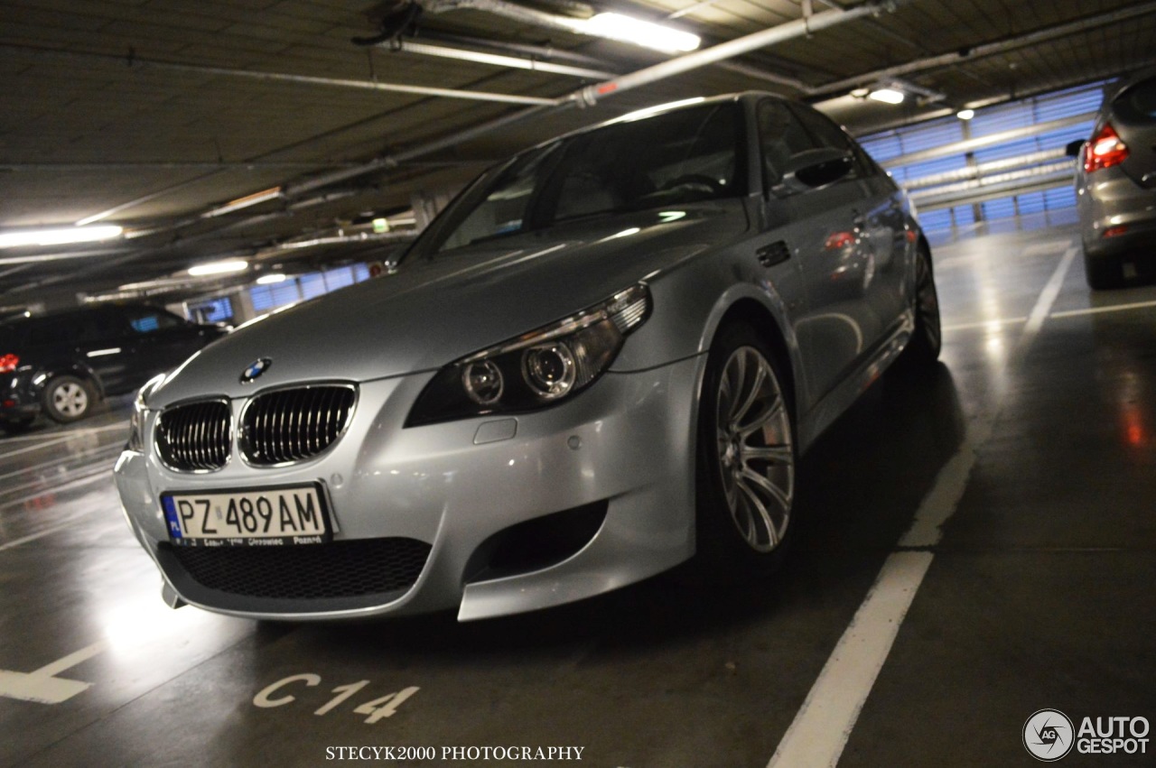 BMW M5 E60 2005