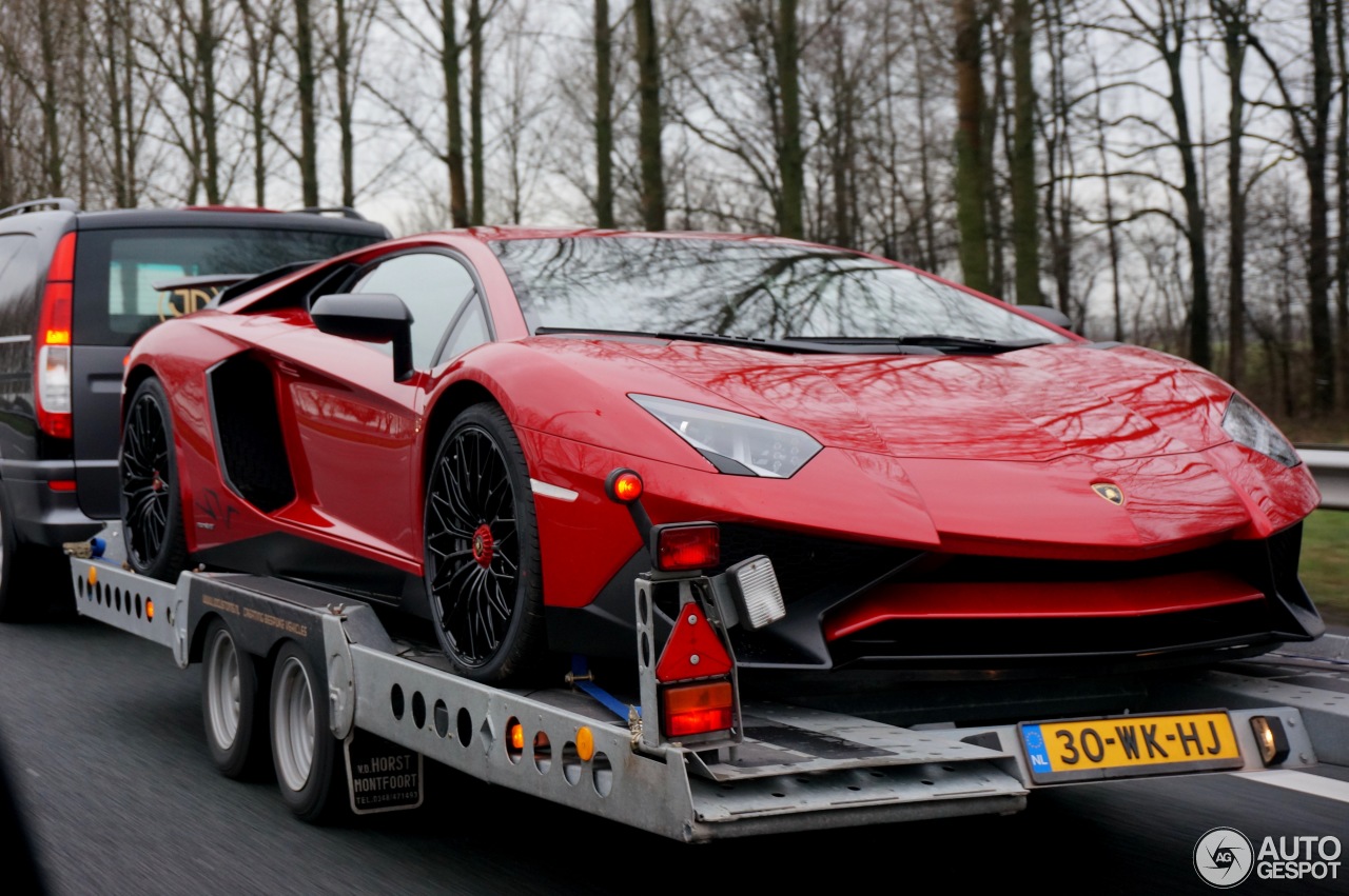 Lamborghini Aventador LP750-4 SuperVeloce