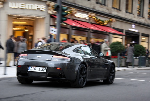 Aston Martin V12 Vantage S