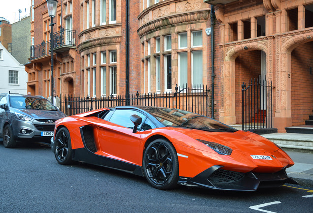 Lamborghini Aventador LP720-4 Roadster 50° Anniversario