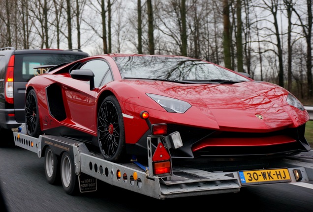 Lamborghini Aventador LP750-4 SuperVeloce