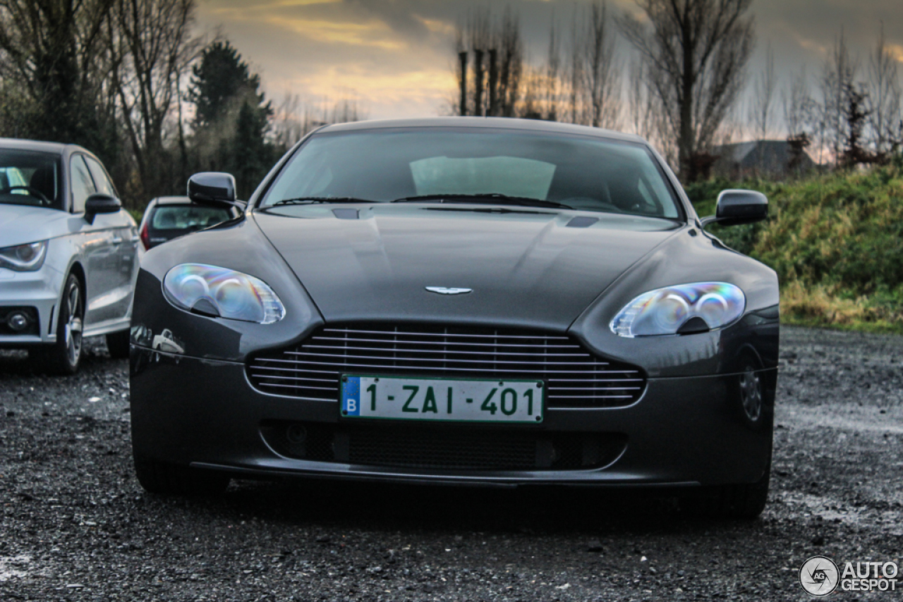 Aston Martin V8 Vantage