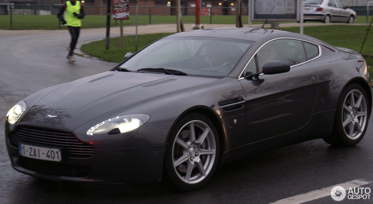 Aston Martin V8 Vantage