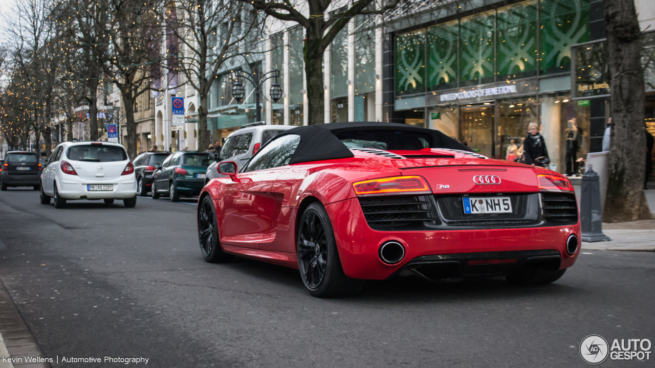 Audi R8 V10 Spyder 2013