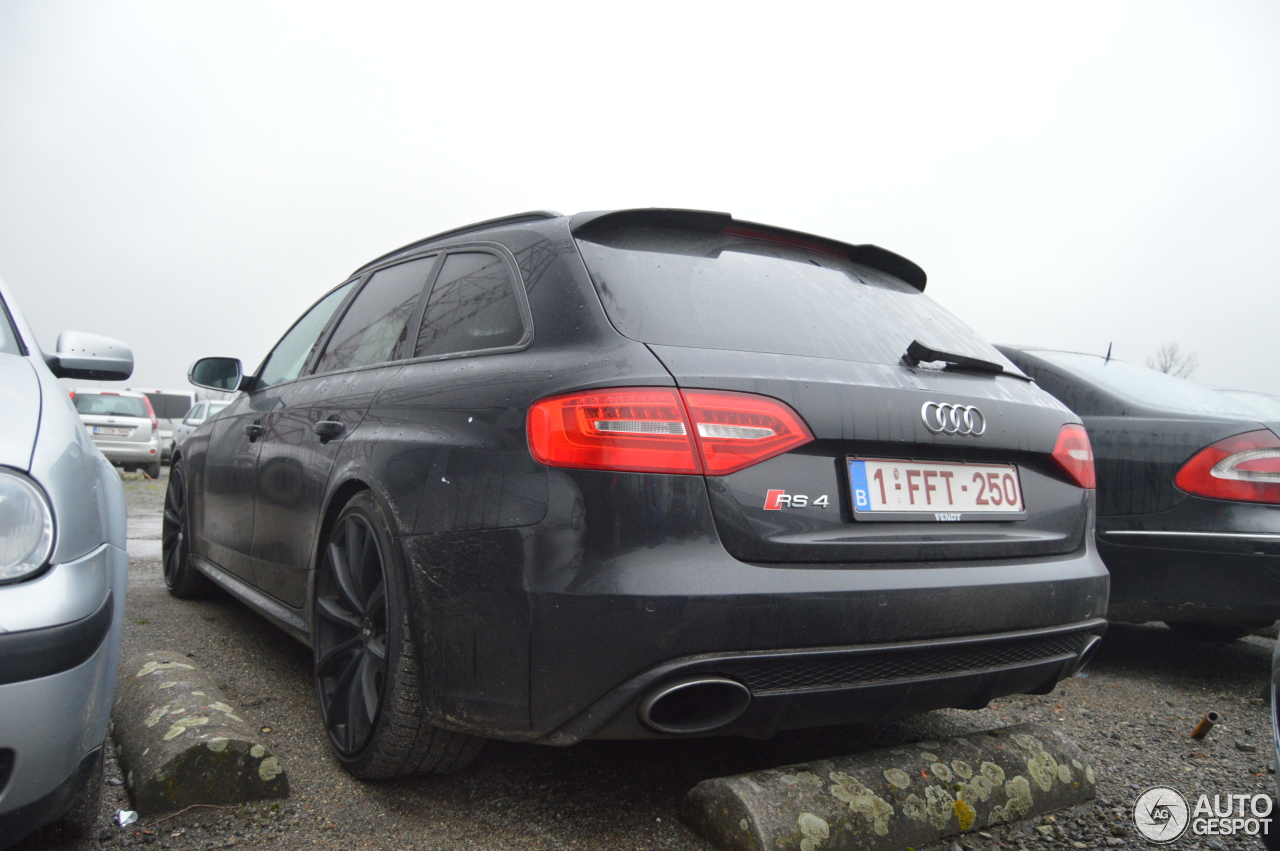 Audi RS4 Avant B8