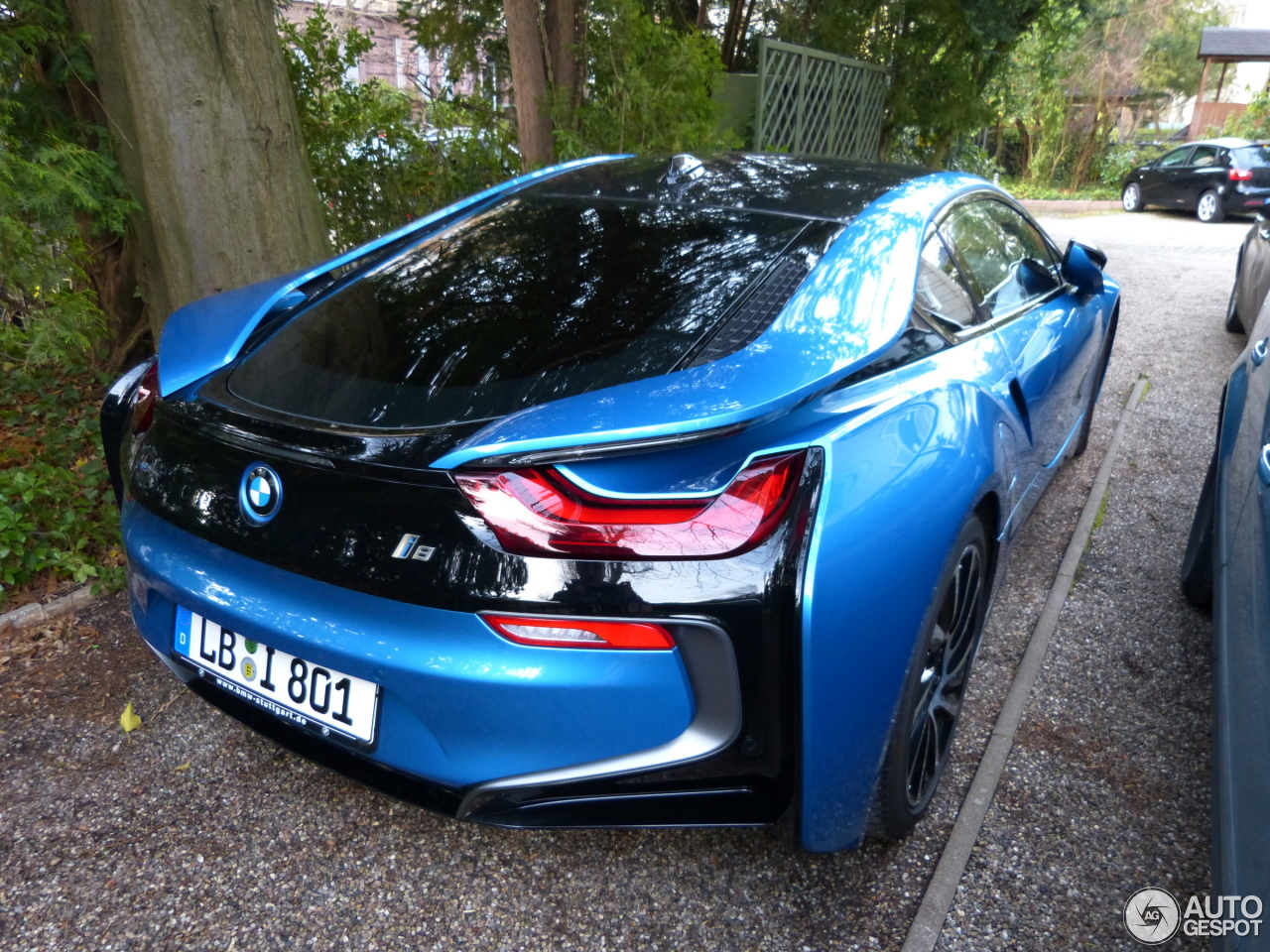 BMW i8