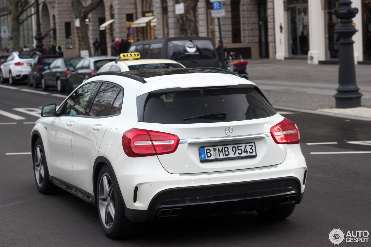 Mercedes-Benz GLA 45 AMG X156