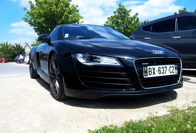 Audi R8