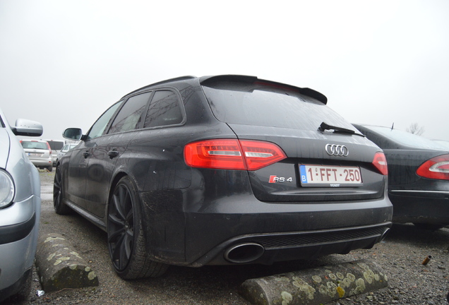 Audi RS4 Avant B8