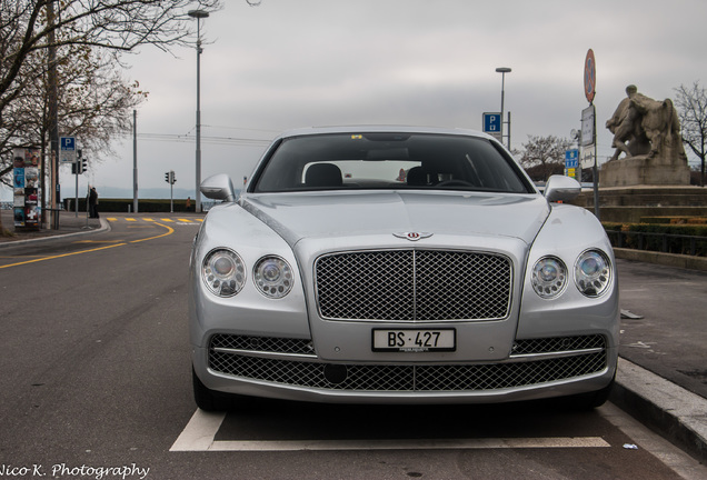 Bentley Flying Spur V8