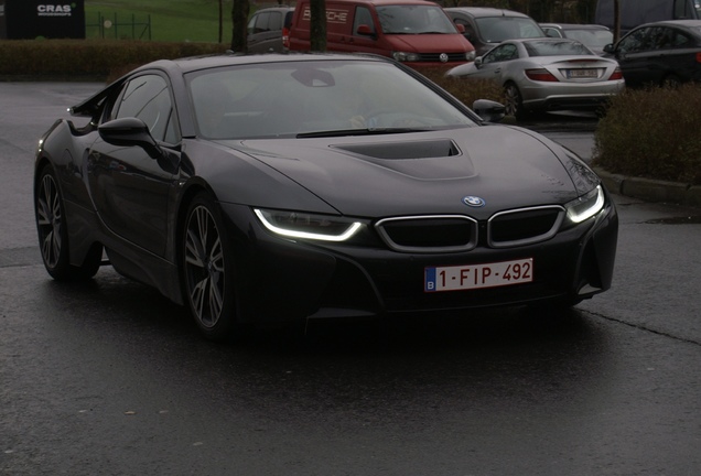 BMW i8