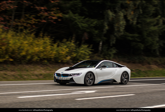 BMW i8