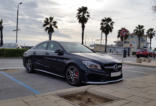 Mercedes-Benz CLA 45 AMG C117