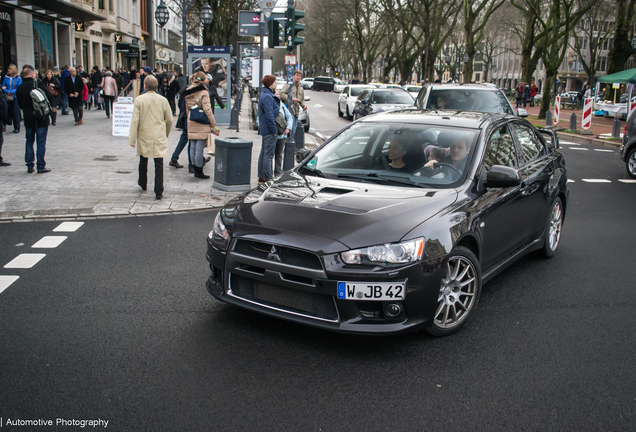 Mitsubishi Lancer Evolution X