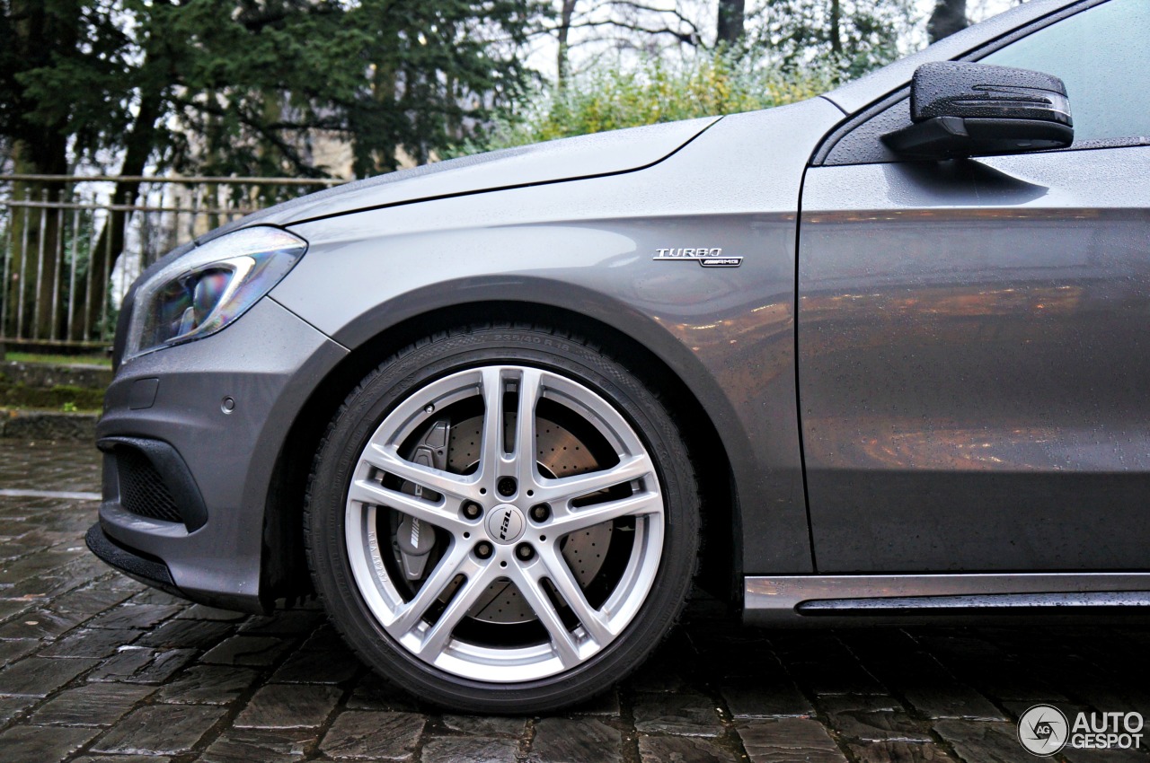 Mercedes-Benz A 45 AMG