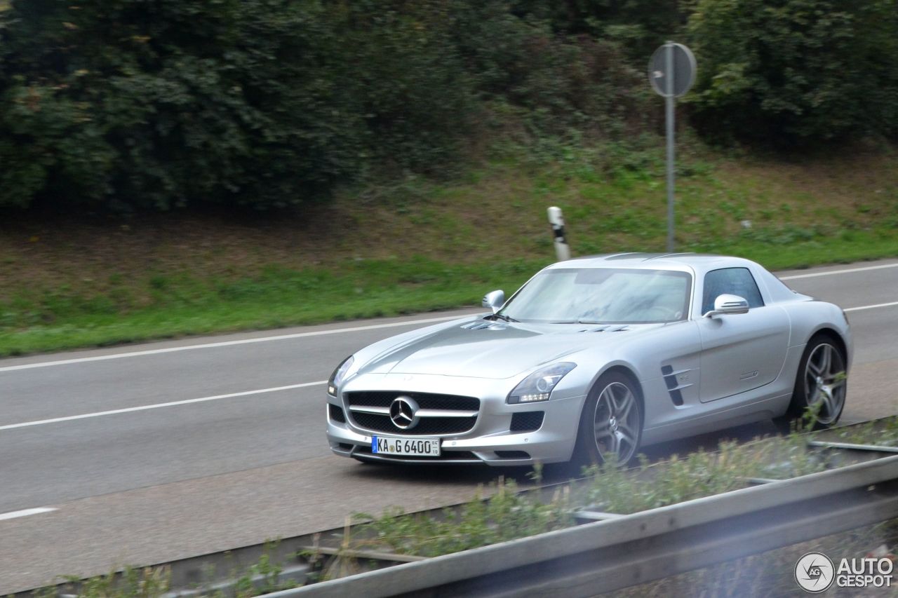 Mercedes-Benz SLS AMG