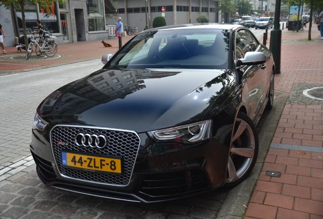 Audi RS5 B8 2012