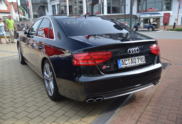 Audi S8 D4