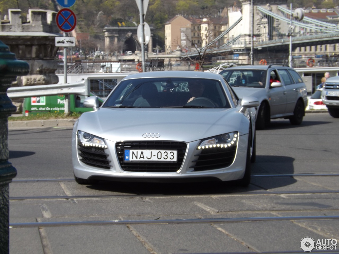 Audi R8