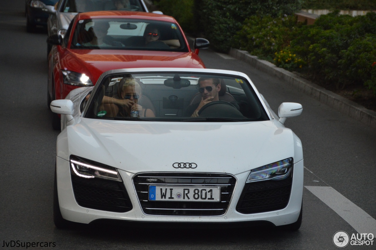 Audi R8 V10 Spyder 2013