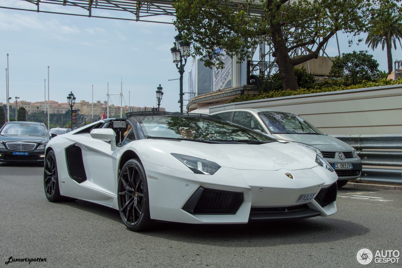 Lamborghini Aventador LP700-4 Roadster