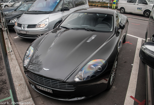 Aston Martin DB9 2010