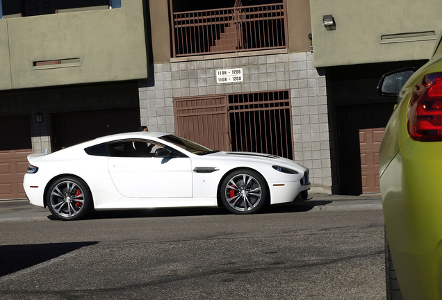 Aston Martin V12 Vantage S