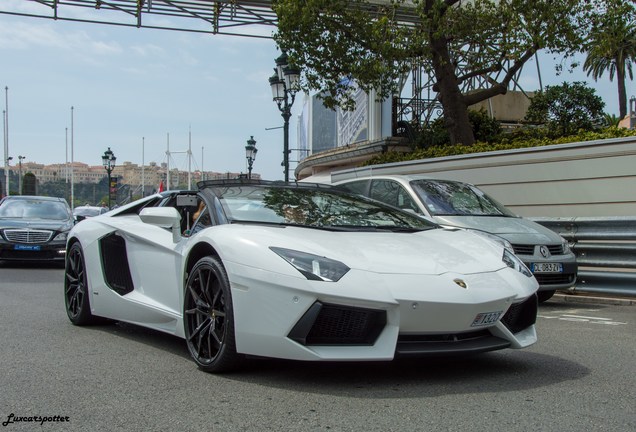 Lamborghini Aventador LP700-4 Roadster