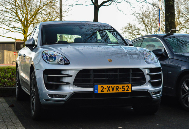 Porsche 95B Macan Turbo