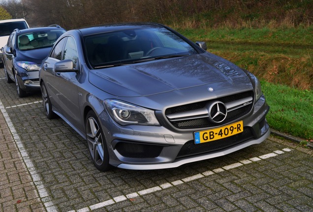 Mercedes-Benz CLA 45 AMG C117