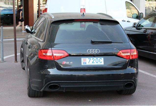 Audi RS4 Avant B8