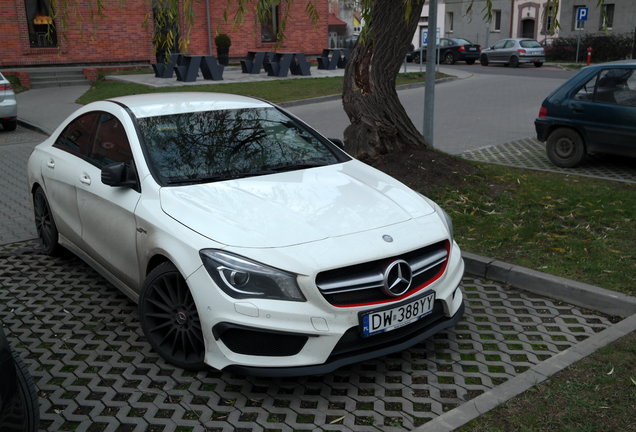 Mercedes-Benz CLA 45 AMG Edition 1 C117