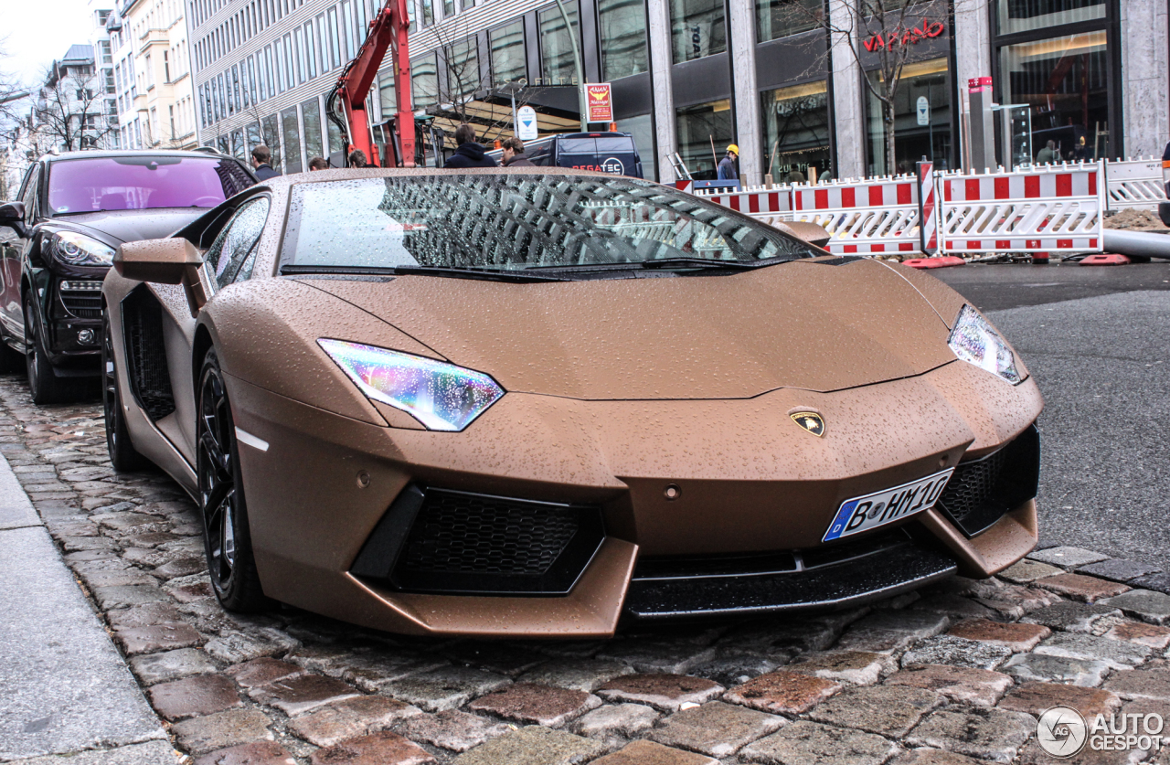 Lamborghini Aventador LP700-4