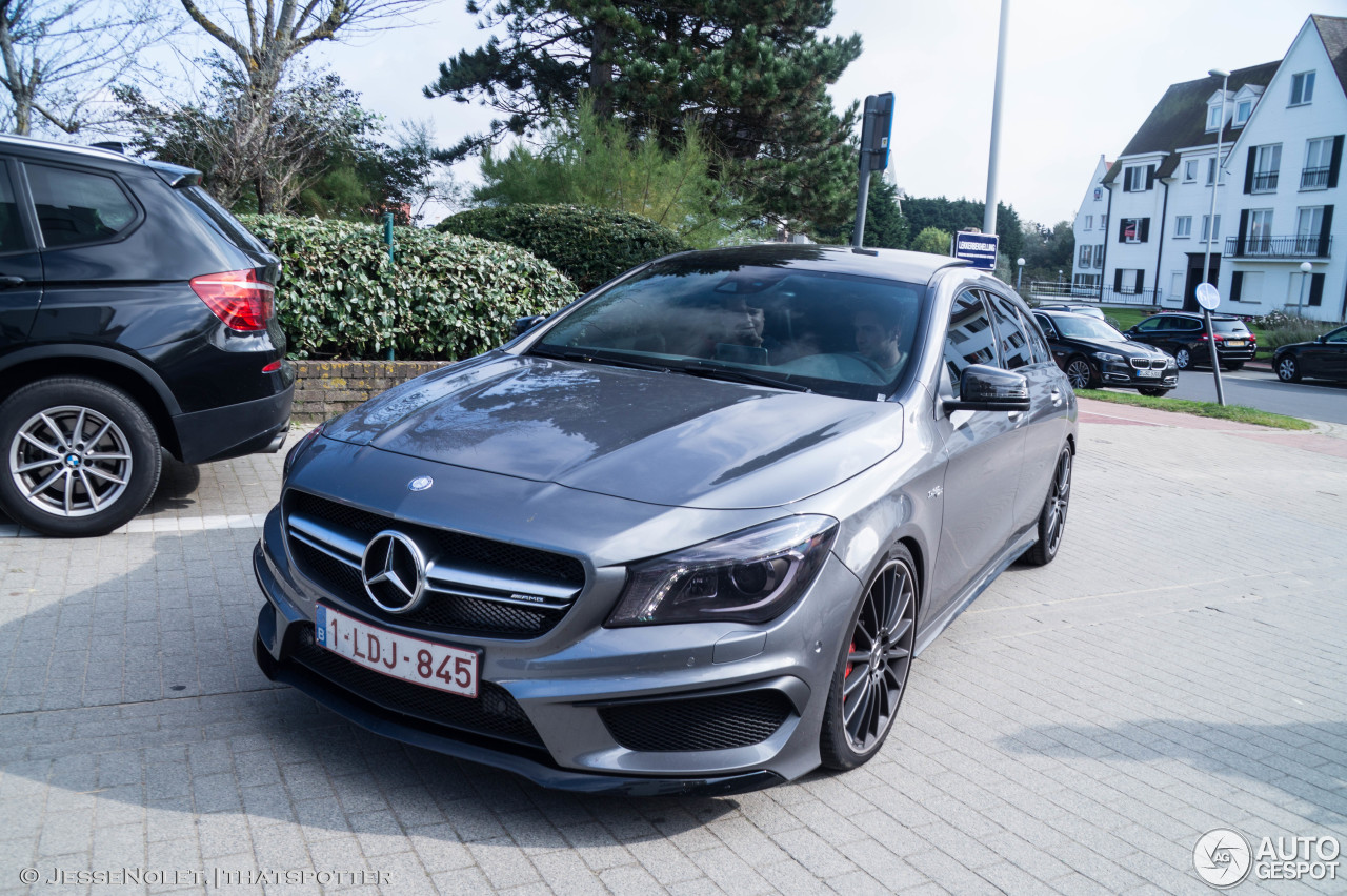 Mercedes-Benz CLA 45 AMG Shooting Brake