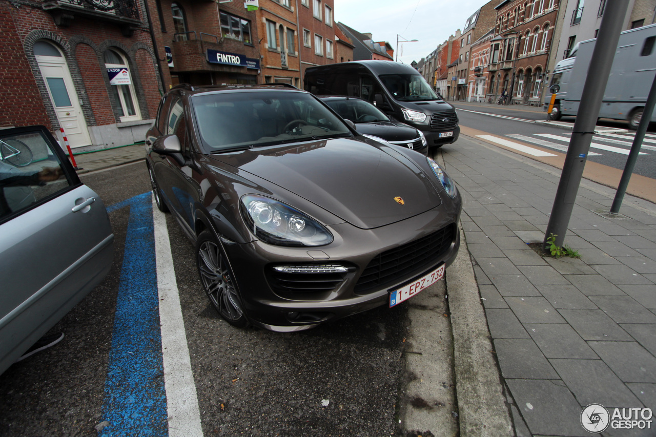 Porsche 958 Cayenne GTS