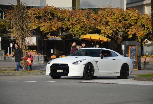 Nissan GT-R