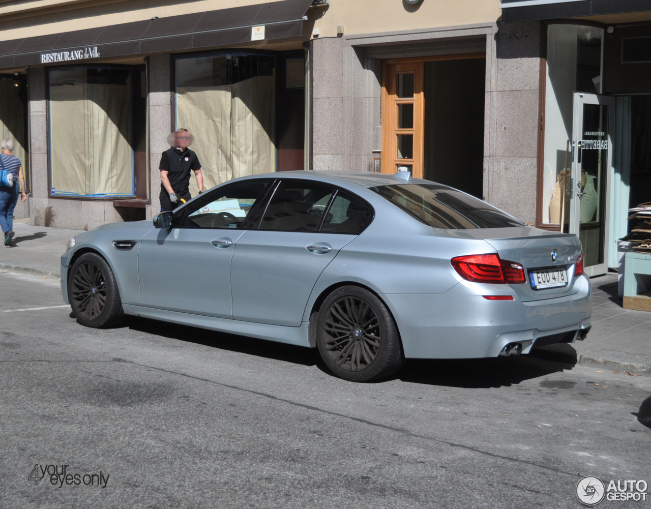 BMW M5 F10 2011