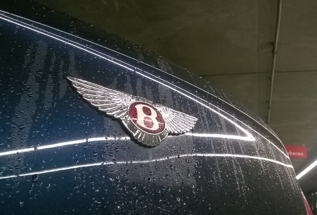 Bentley Continental GTC V8